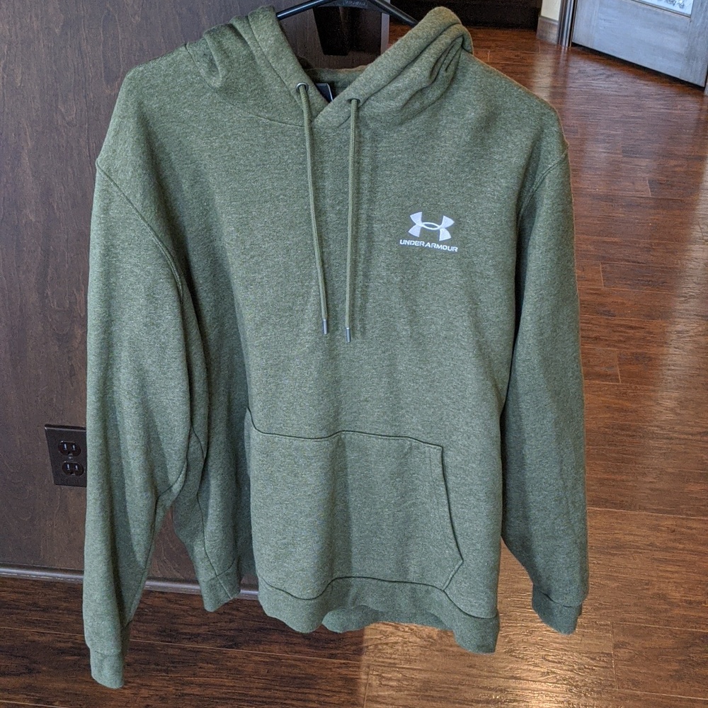 Under Armour Sweatshirt